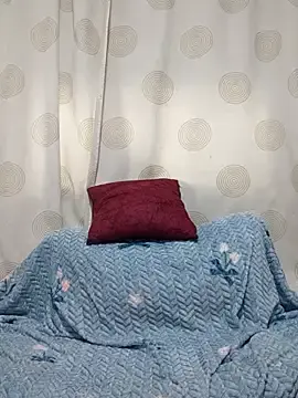 Stripchat Free Live Porn of linakhalifa