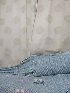 Stripchat Live Sex Cam of linakhalifa