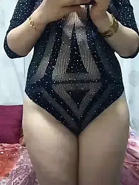 Stripchat Live Sex Cam of linakhalifa