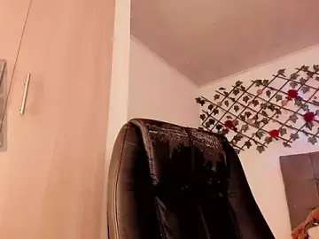 Stripchat Live Sex of Lilith_Miller21