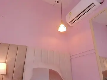 Stripchat Best live sex cam show of _lucia_18