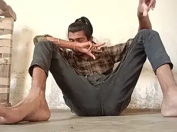Stripchat Free Porn Cam of Yash_Sharma18