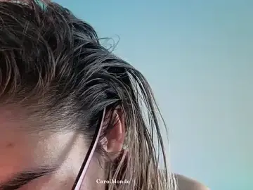 Stripchat Best Webcam of Carolblonde