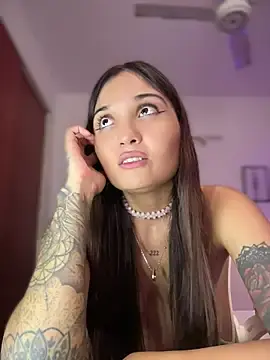 Stripchat Free Porn Cam of LunaXuan