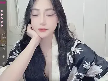 Stripchat Adult Webcam of uuxiaocai