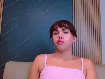 Stripchat Sex Cam of AndreaGil_