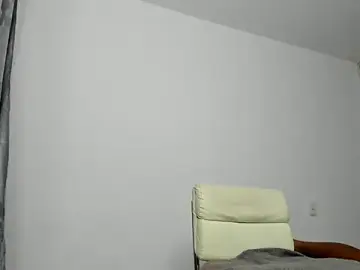 Stripchat Free Live Porn of shantallhotxx
