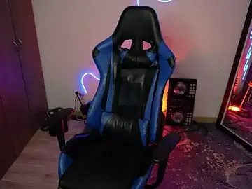 Stripchat Live Sex Cam of tay_ler3