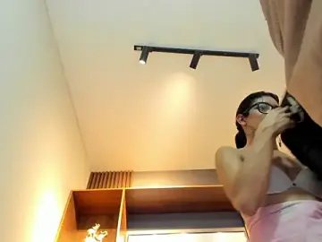 Stripchat Free Live Porn of Alahia_Rodriguez