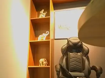 Stripchat Live Sex Cam of Alahia_Rodriguez