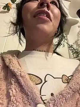 Stripchat Free Porn Cam of Kitty_yukimura