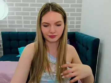 Stripchat Adult Webcam of EvelineAmore