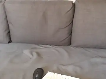 Stripchat Free Porn Cam of Student_Oliver