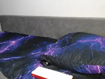 Stripchat Live Sex Cam of Student_Oliver