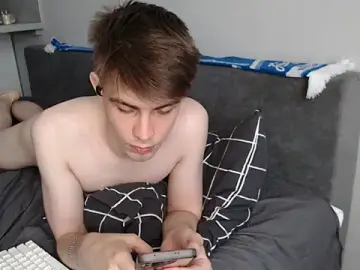 Stripchat Live Sex Cam of Student_Oliver