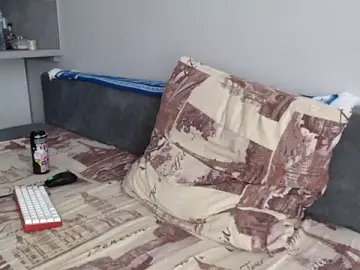 Stripchat Best live sex cam show of Student_Oliver