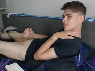 Stripchat Adult Webcams of Student_Oliver