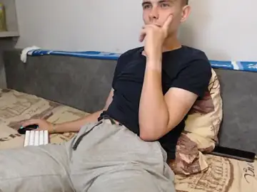 Stripchat Sex Chat of Student_Oliver