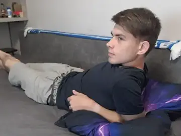 Stripchat Adult Webcam of Student_Oliver