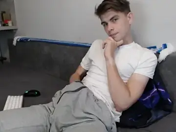 Stripchat Free Porn Cam of Student_Oliver