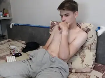 Stripchat Sex Cam of Student_Oliver