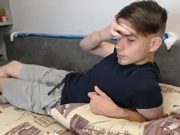 Stripchat Sex Cam of Student_Oliver