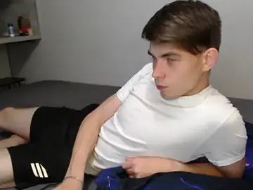 Stripchat Live Sex of Student_Oliver