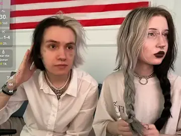 Stripchat Sex Cam of VeryRare_TwinS