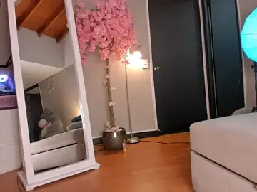 Stripchat Sex Cam of kitty_miaa