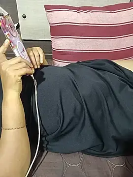 Stripchat Nude Webcam of DipaliAliya