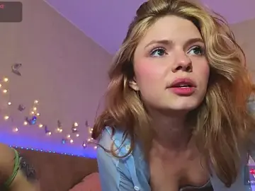 Stripchat Best Webcam of Red__Candy