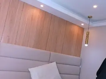 Stripchat Live Porn of ZoehAngel