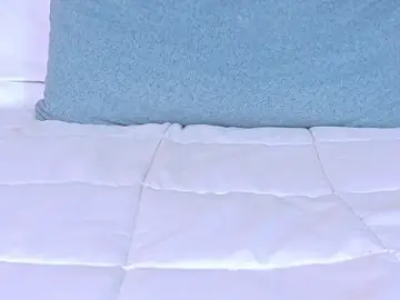Stripchat Nude Webcam of ZoehAngel