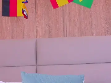 Stripchat Live Porn of ZoehAngel