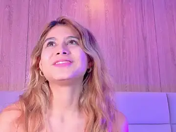 Stripchat Best Webcam of ZoehAngel