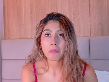 Stripchat Watch Live Sex Cams of ZoehAngel