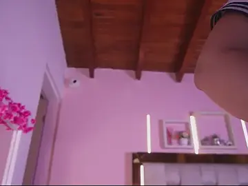 Stripchat Free Live Porn of emmy_r