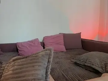 Stripchat Free Live Porn of flora_off