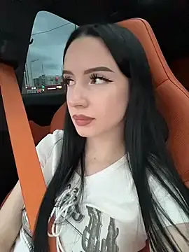 Stripchat Live Sex of flora_off