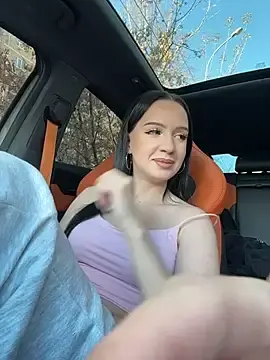 Stripchat Sex Cam of flora_off