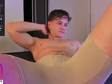 Stripchat Adult Webcam of DerekOlsen