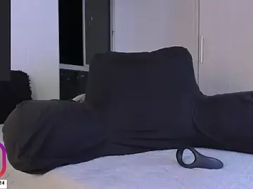 Stripchat Live Sex Cam of DerekOlsen
