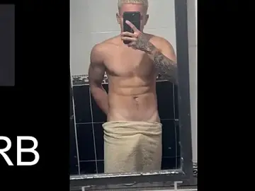 Stripchat Adult Webcam of DerekOlsen