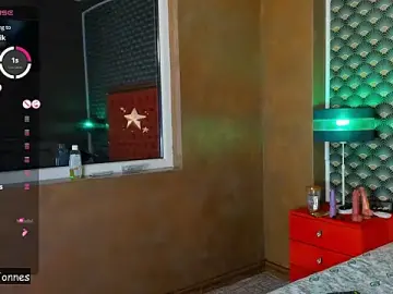 Stripchat Free Porn Cam of VallerieJones