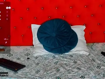 Stripchat Sex Cam of VallerieJones