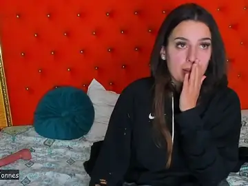 Stripchat Live Sex of VallerieJones