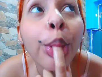 Stripchat Live Sex of tommyxpamela77