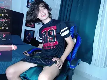 Stripchat Free Live Porn of andyboy-