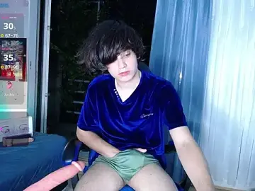 Stripchat Free Live Porn of andyboy-