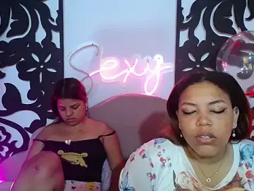 Stripchat Free Porn Cam of kittens_hornxyxx